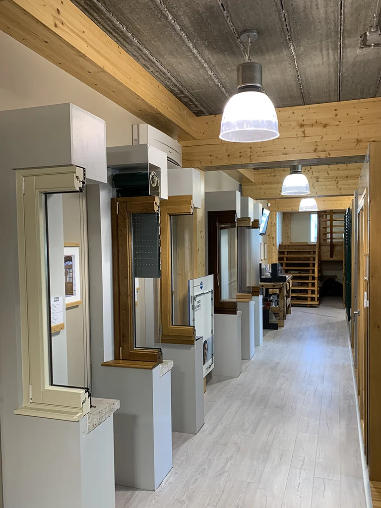 salle-d-expo-fenetres-cormontreuil-reims-1